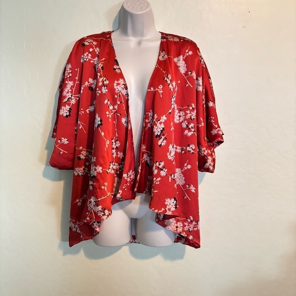 Forever 21 Red Cherry Blossom Floral Satin Kimono Size S - Picture 6 of 15